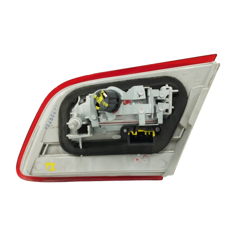 PILOTO TRASERO IZQUIERDO INTERIOR VEHICULO INGLES 08-444-1328L