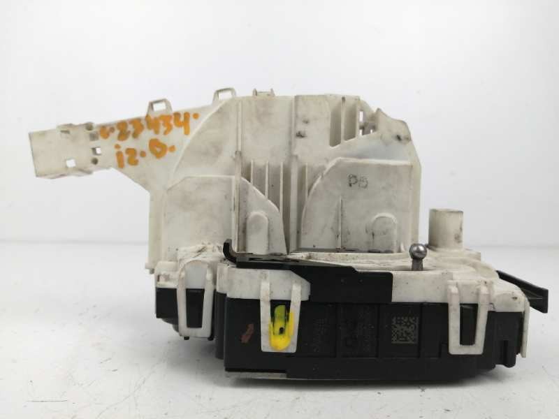 Recambio de cerradura puerta delantera izquierda para volkswagen crafter caja cerrada 2.0 tdi referencia OEM IAM A9067202135  