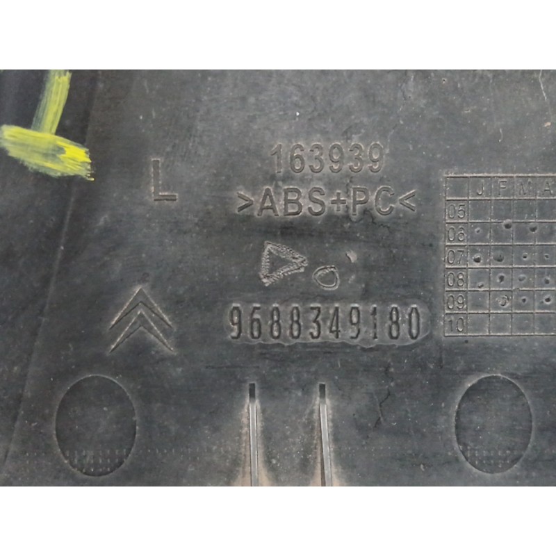 PILOTO TRASERO IZQUIERDO PARAGOLPES