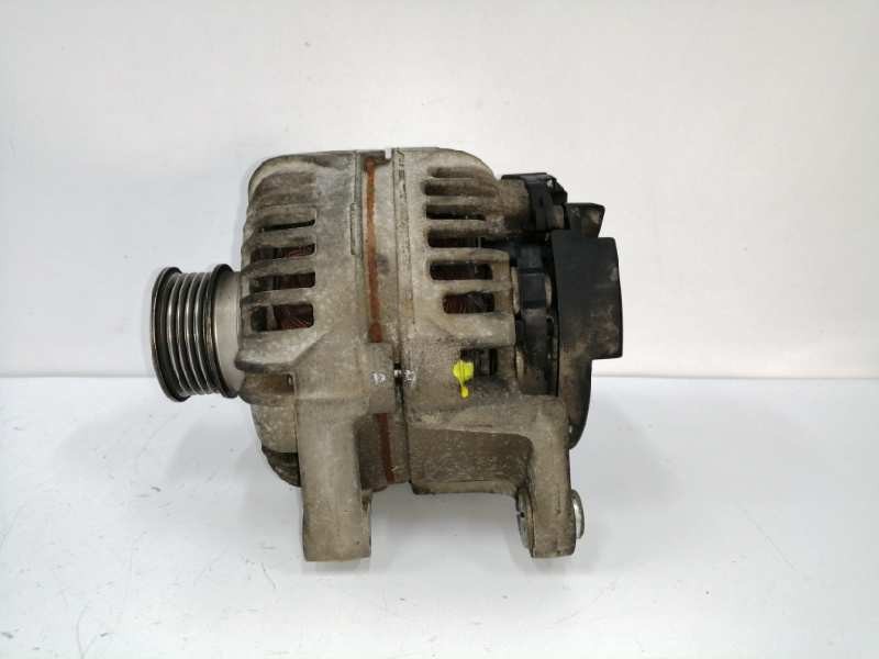 Recambio de alternador para opel zafira b 1.6 16v referencia OEM IAM 55556067 100A 0124425020