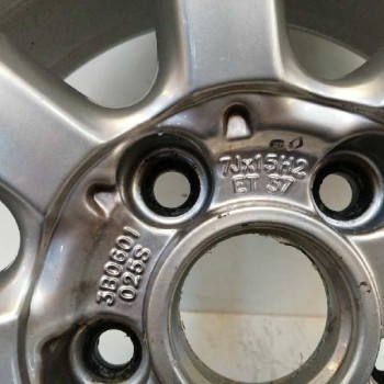Recambio de llanta para volkswagen passat berlina (3b3) comfortline referencia OEM IAM 3B0601025S 7JX15H2 ET37 