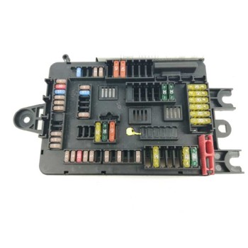 Recambio de caja reles / fusibles para bmw serie 1 lim. (f20) 1.6 16v referencia OEM IAM 61149261111 9261111 