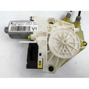 Recambio de elevalunas trasero derecho para renault latitude 2.0 dci diesel fap referencia OEM IAM 827300007R 82720009R 92083810