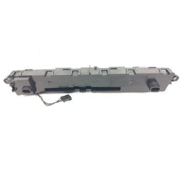 Recambio de sistema audio / radio cd para bmw serie 1 lim. (f20) 1.6 16v referencia OEM IAM E1065974 MANDO RADIO 