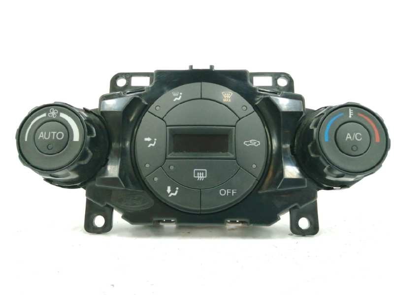 Recambio de mando climatizador para ford fiesta (cb1) 1.4 16v cat referencia OEM IAM 8A6T18C612AE  