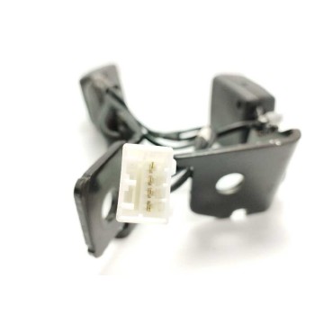 Recambio de enganche cinturon derecho para kia stonic (ybcuv) 1.2 cat referencia OEM IAM 898B0H8200 TRASERO 898B0H8200WK