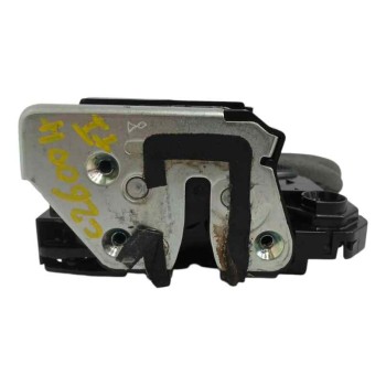 Recambio de cerradura puerta trasera izquierda para ssangyong tivoli 1.5 g15dtf referencia OEM IAM 7131035001  