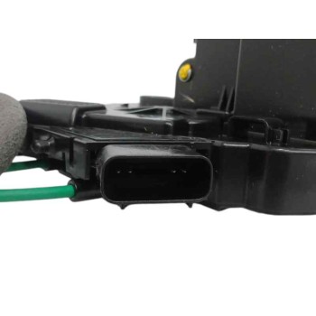 Recambio de cerradura puerta trasera izquierda para ssangyong tivoli 1.5 g15dtf referencia OEM IAM 7131035001  