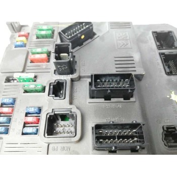 Recambio de caja reles / fusibles para peugeot 206 berlina 1.4 hdi referencia OEM IAM 9646777380 S118085210E 