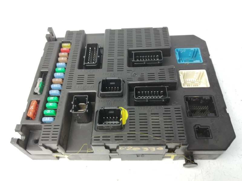 Recambio de caja reles / fusibles para peugeot 207 x-line referencia OEM IAM 9659285380  