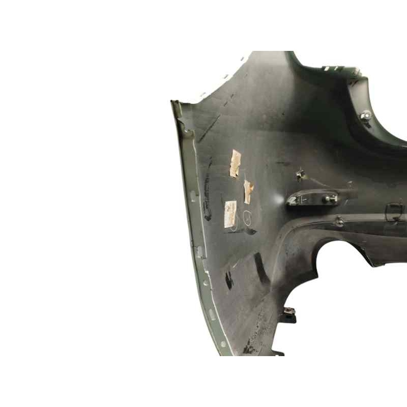 PARAGOLPES TRASERO NECESITA REPARACION