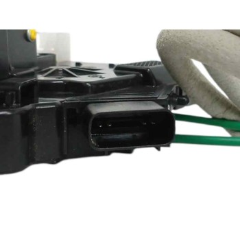 Recambio de cerradura puerta delantera derecha para ssangyong tivoli 1.5 g15dtf referencia OEM IAM 7122035000  