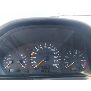 mercedes-benz clase c (w202) berlina del año 2000