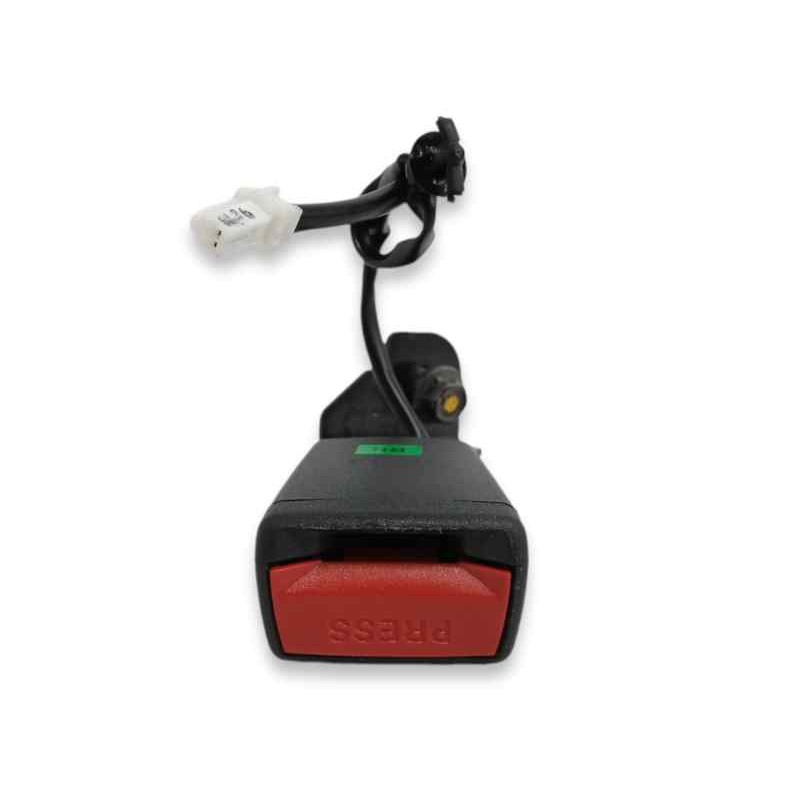 Recambio de enganche cinturon derecho para ssangyong tivoli 1.5 g15dtf referencia OEM IAM  TRASERO 