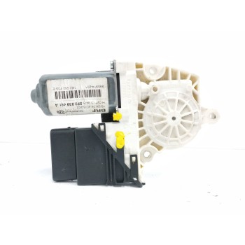 MOTOR ELEVALUNAS TRASERO IZQUIERDO 5P0839461A 1K0959703E 