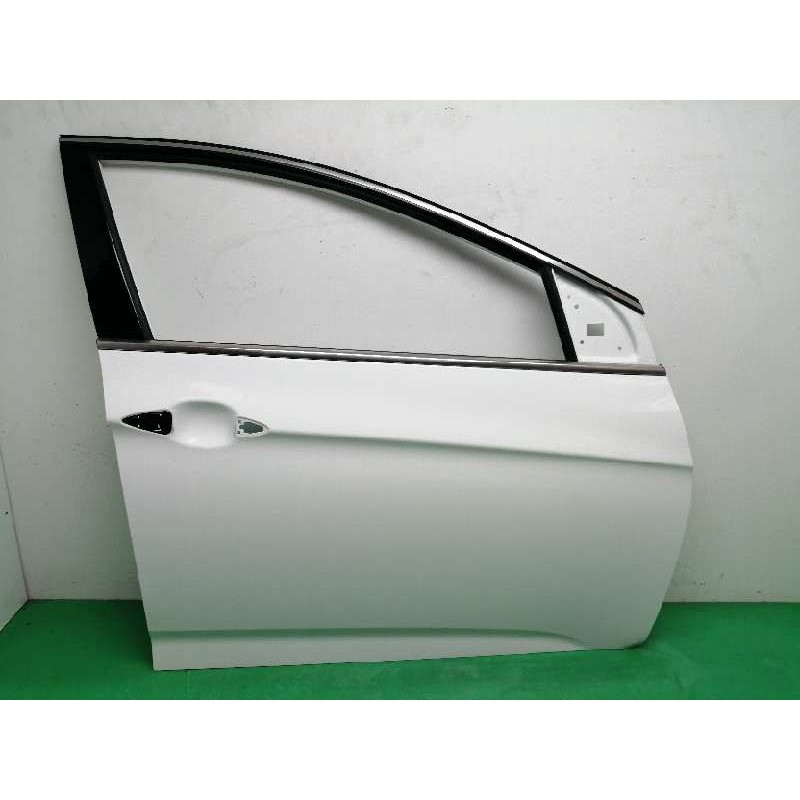 Recambio de puerta delantera derecha para hyundai i40 1.7 crdi cat referencia OEM IAM 760043Z000  