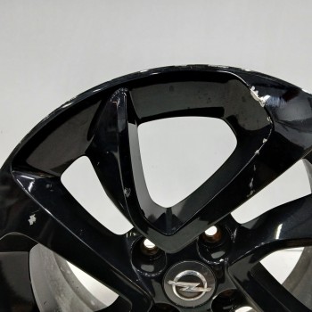 Recambio de llanta para opel adam 1.4 16v cat (a 14 xel / ldd / l2z) referencia OEM IAM 13369305 6,5X16 IS40 4H 4X100