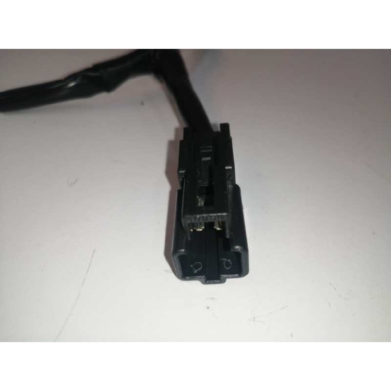 ENGANCHE CINTURON DERECHO DELANTERO