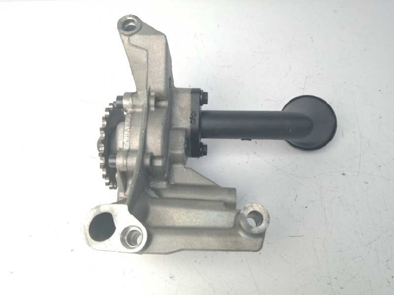 Recambio de bomba aceite para volkswagen passat berlina (3c2) edition plus referencia OEM IAM 038115105C  