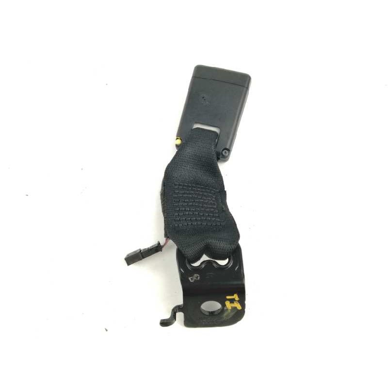 Recambio de enganche cinturon izquierdo para bmw serie 1 lim. (f20) 1.6 16v referencia OEM IAM 7266352 TRASERO 619636700C