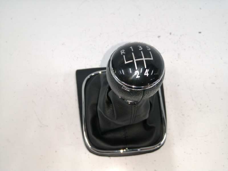 Recambio de pomo palanca cambio para volkswagen golf vi (5k1) sport referencia OEM IAM 1K0711118A  