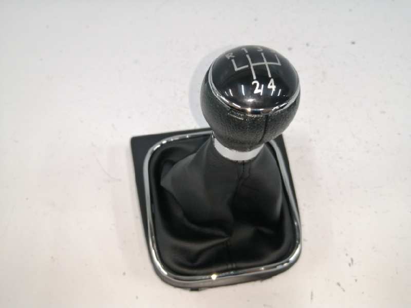 Recambio de pomo palanca cambio para volkswagen golf v berlina (1k1) highline referencia OEM IAM 1K0711118A  