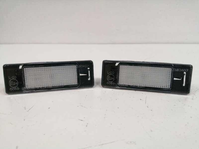 Recambio de piloto matricula para peugeot rcz referencia OEM IAM LPP307  