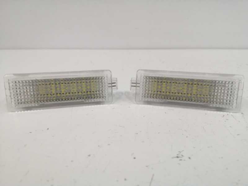 Recambio de piloto matricula para bmw x5 (e70) 3.0d referencia OEM IAM LDDR18W  LED
