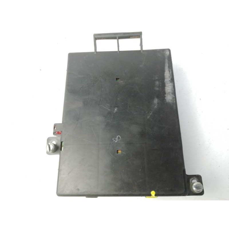 CAJA RELES / FUSIBLES