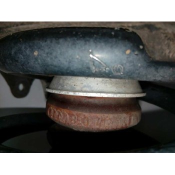 Recambio de amortiguador delantero derecho para audi a4 berlina (8e) 2.5 tdi quattro (132kw) referencia OEM IAM 8D0412131F  