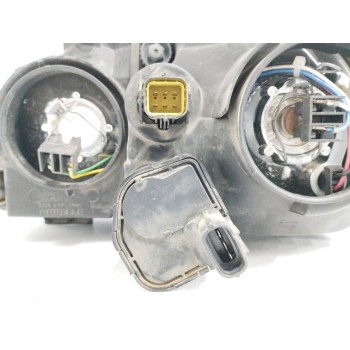 Recambio de faro derecho para toyota avensis berlina (t 22) 2.0 turbodiesel cat referencia OEM IAM 54533365  