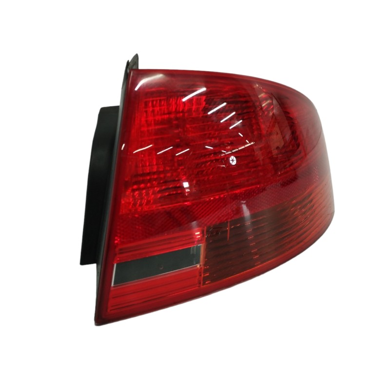 Recambio de piloto trasero derecho para audi a4 berlina (8e) 2.0 16v tfsi referencia OEM IAM 8E5945096  