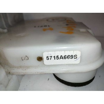 Recambio de cerradura puerta delantera izquierda para mitsubishi space star (a00) 1.2 referencia OEM IAM 5715A669S  