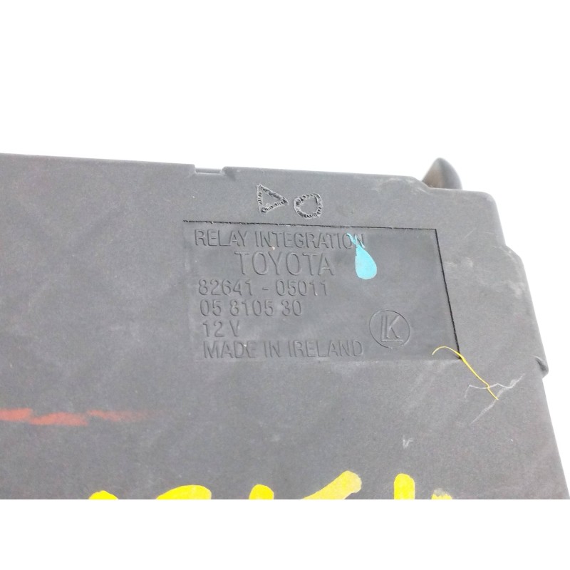 CAJA RELES / FUSIBLES 05810530
