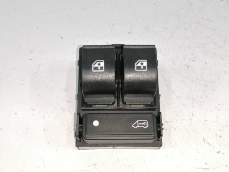 Recambio de mando elevalunas delantero izquierdo para fiat doblo cargo 1.3 16v jtd cat referencia OEM IAM 735421419  