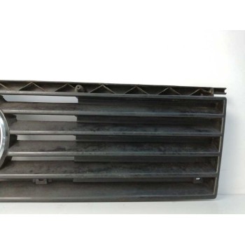Recambio de rejilla delantera para mercedes-benz mb 100 d caja cerrada / combi 2.4 diesel referencia OEM IAM 6317510218  