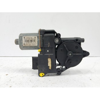 MOTOR ELEVALUNAS DELANTERO DERECHO 128000782 0130822445