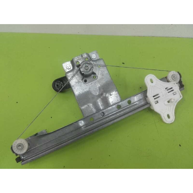 ELEVALUNAS TRASERO DERECHO 827003722R MANUAL