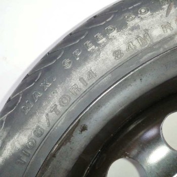 Recambio de neumatico repuesto para nissan micra (k12e) 1.2 cat referencia OEM IAM 40300AX677 14X4TFHX40 