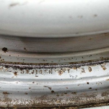 Recambio de llanta para peugeot 505 berlina 2.5 turbodiesel referencia OEM IAM  5,5J14-FN ET30 