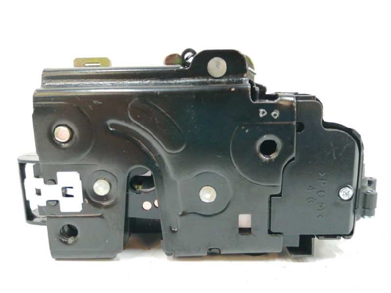 Recambio de cerradura puerta trasera izquierda para volkswagen polo (9n1) referencia OEM IAM 3B4839015  