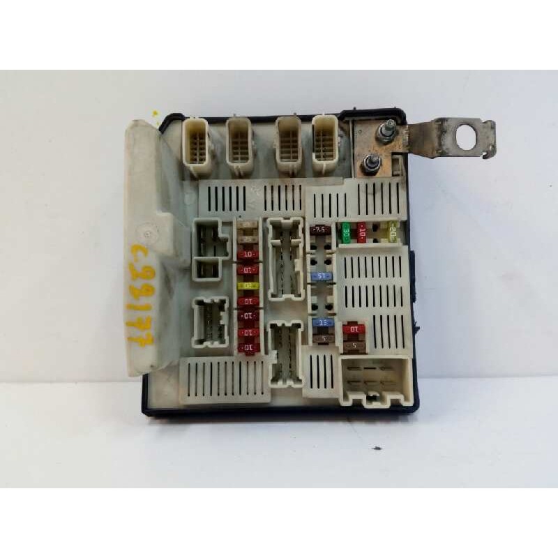 Recambio de caja reles / fusibles para renault scenic ii grand dynamique referencia OEM IAM 8200481866J  