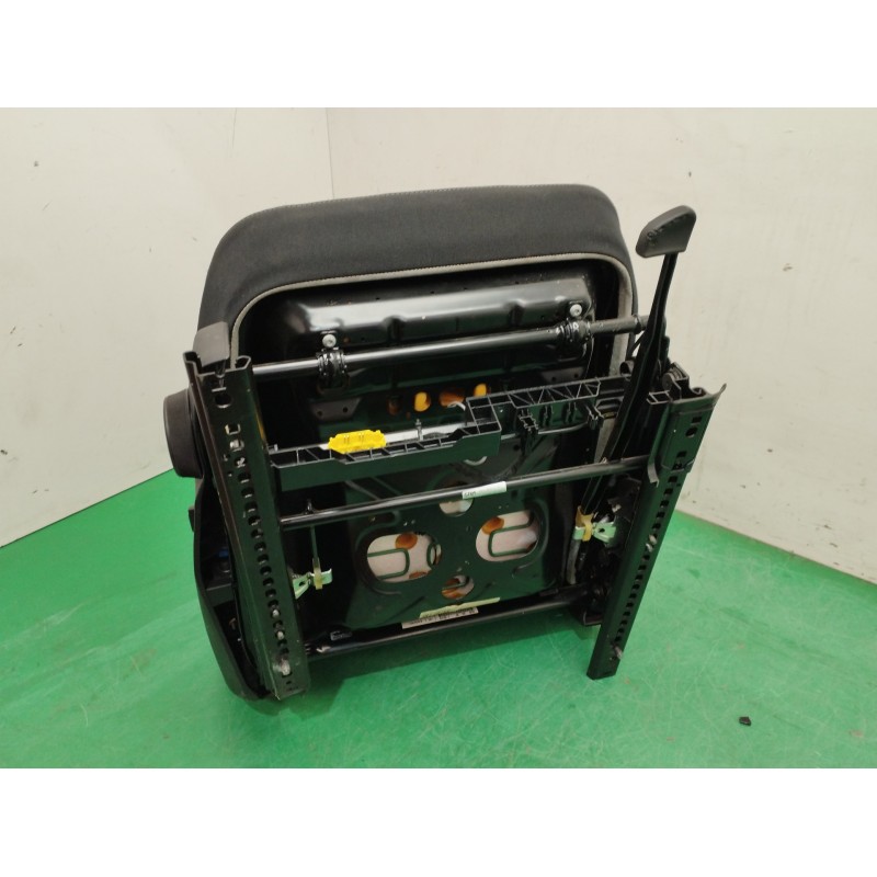 ASIENTO DELANTERO DERECHO