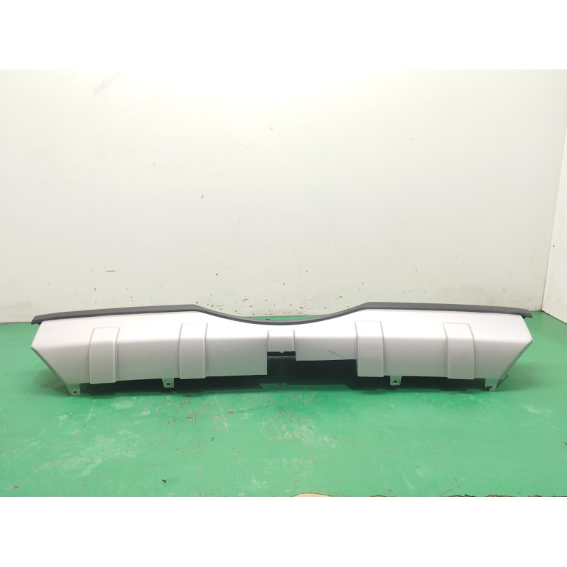 PARAGOLPES TRASERO