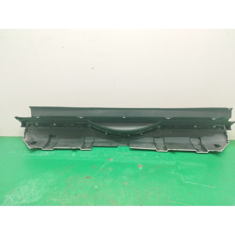 PARAGOLPES TRASERO