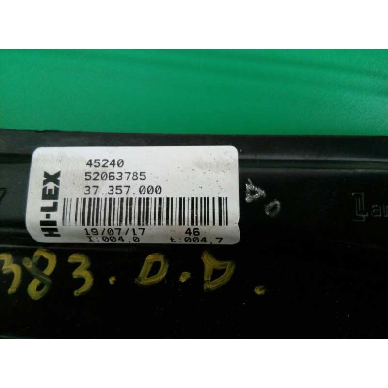 ELEVALUNAS DELANTERO DERECHO 52063785 CARIBE