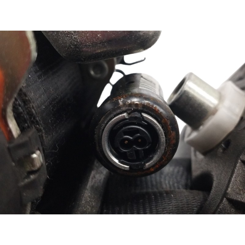 CINTURON SEGURIDAD DELANTERO DERECHO