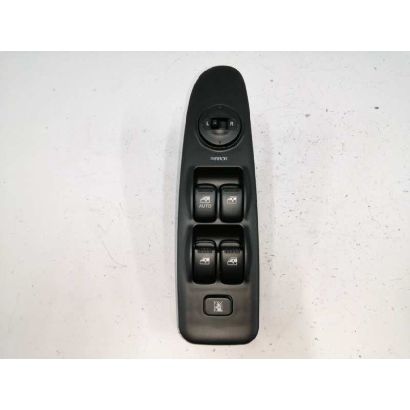 Recambio de mando elevalunas delantero izquierdo para hyundai elantra (xd) 2.0 crdi gls full (5-ptas.) referencia OEM IAM 935702