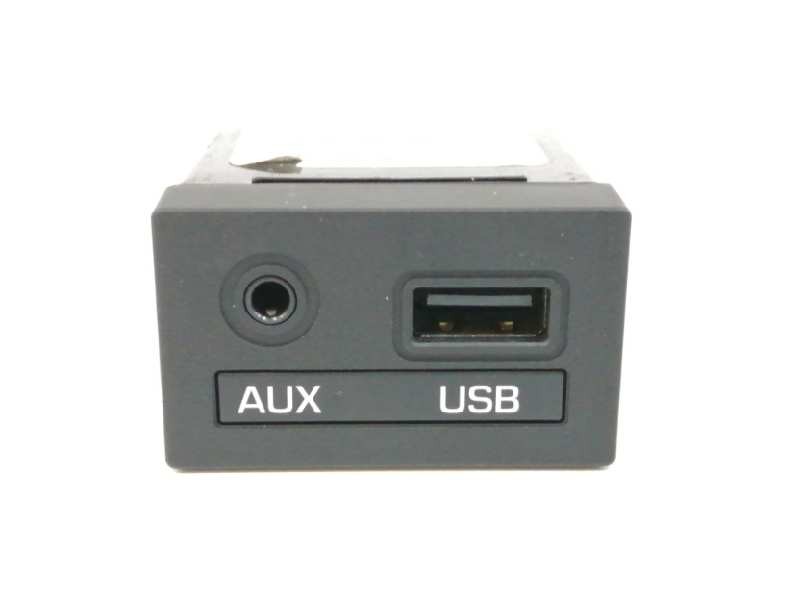 Recambio de modulo electronico para hyundai i10 1.0 cat referencia OEM IAM 96120B9000 USB / AUX 