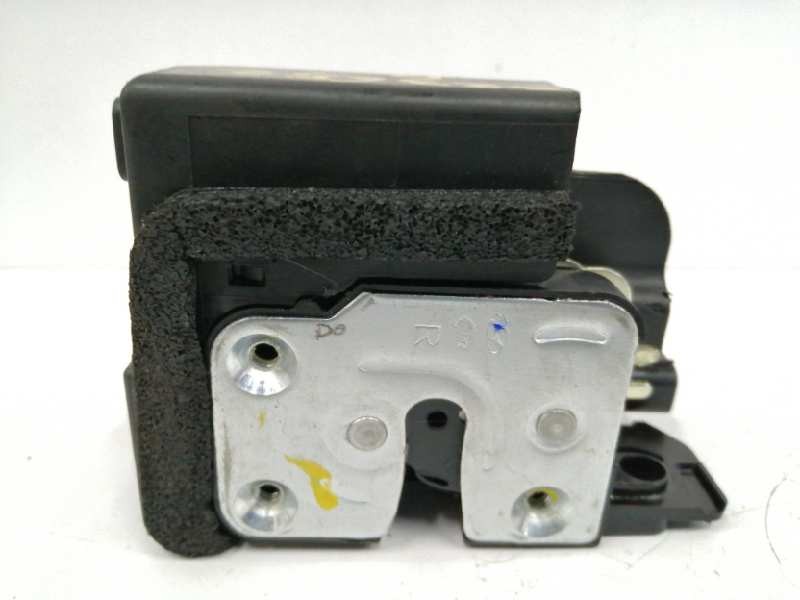 Recambio de cerradura puerta delantera derecha para hyundai i10 1.0 cat referencia OEM IAM 81320B9110  